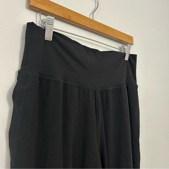 Athleta Salutation Joggers in Black - Picture 3 of 7